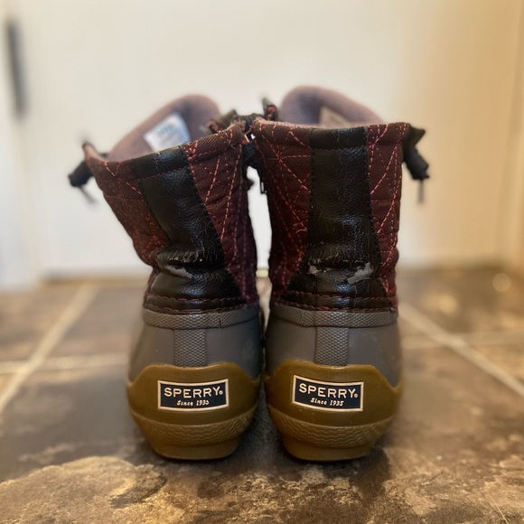 Burgundy Sperry Boots! - Picture 3 of 4